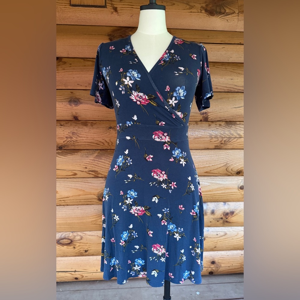 Elisse Surplice Bodice Knit Dress floral wrap navy with flowers